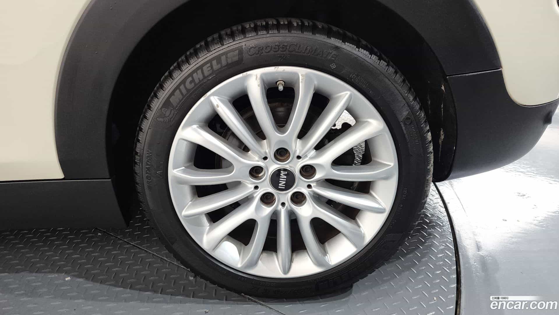 Clubman Mini 2019.7-OUTER-005