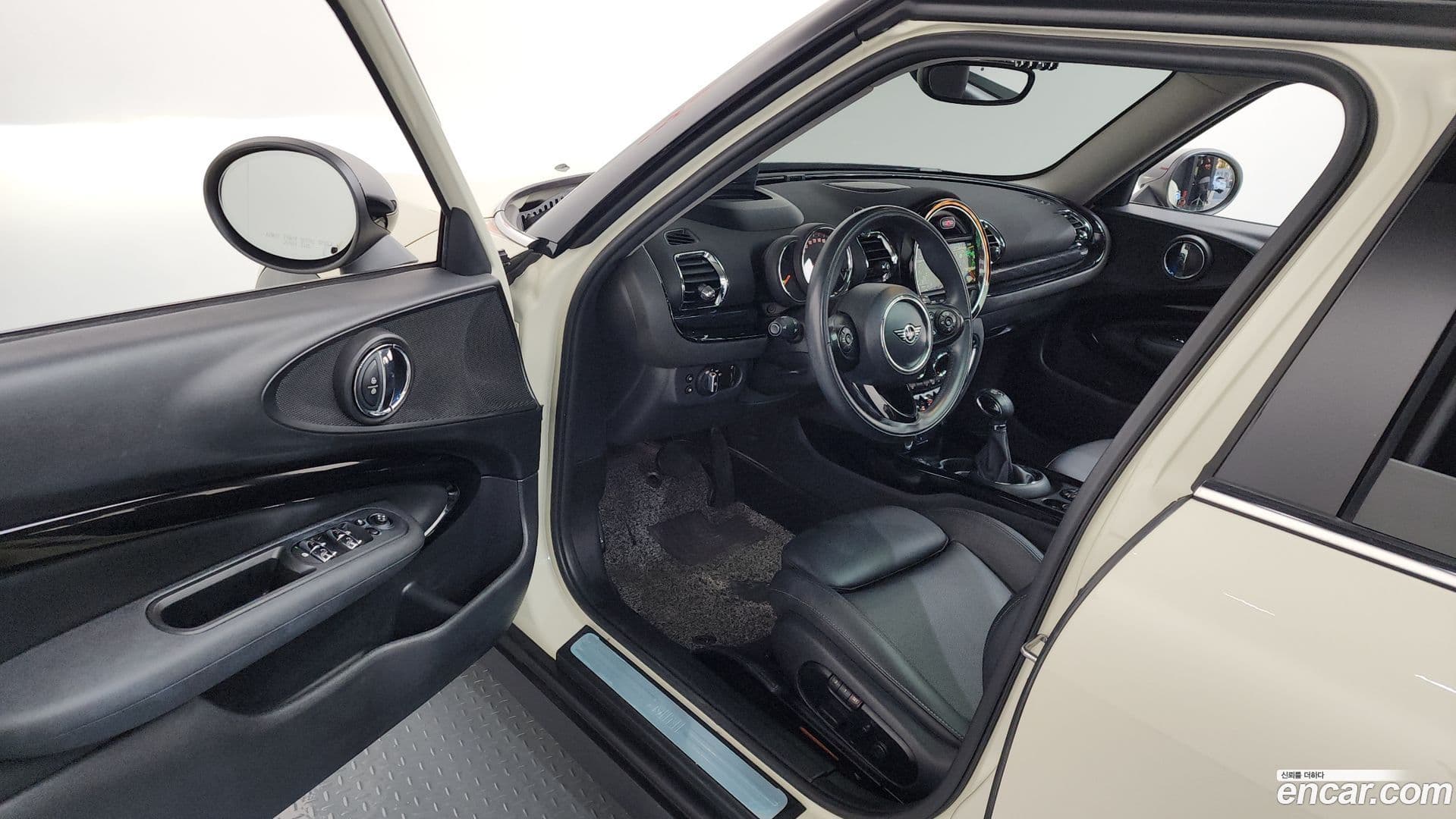 Main__Slider__Photo:Clubman Mini 2019.7-9