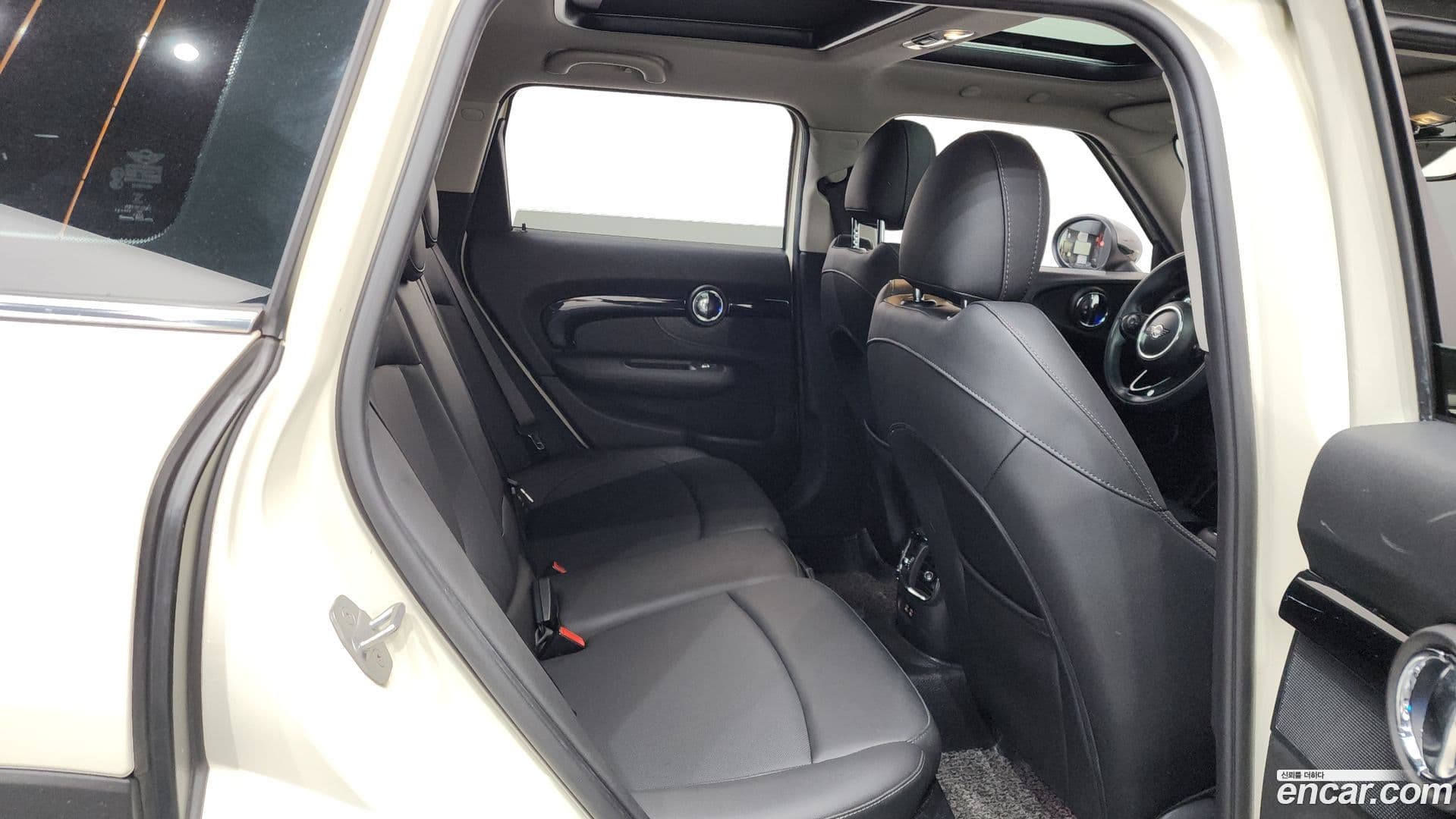 Main__Slider__Photo:Clubman Mini 2019.7-11