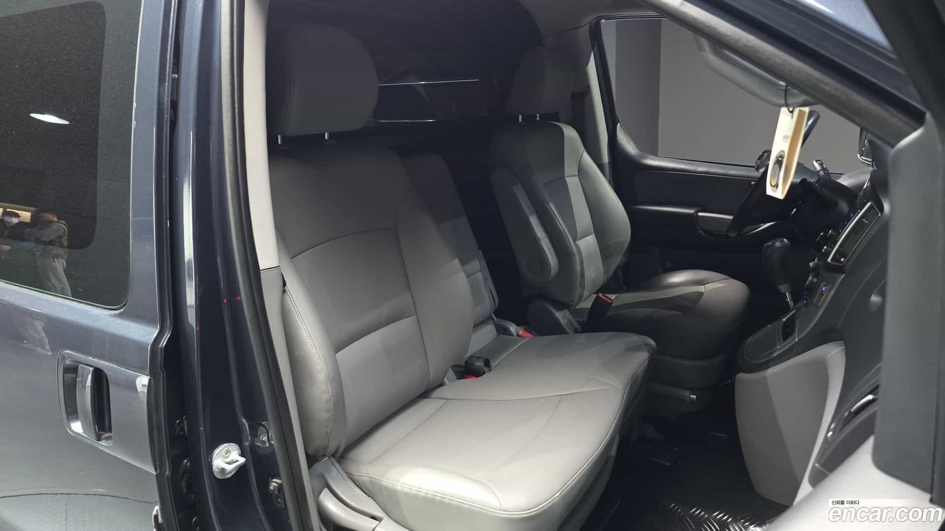 Starex Hyundai 2018.8-INNER-010