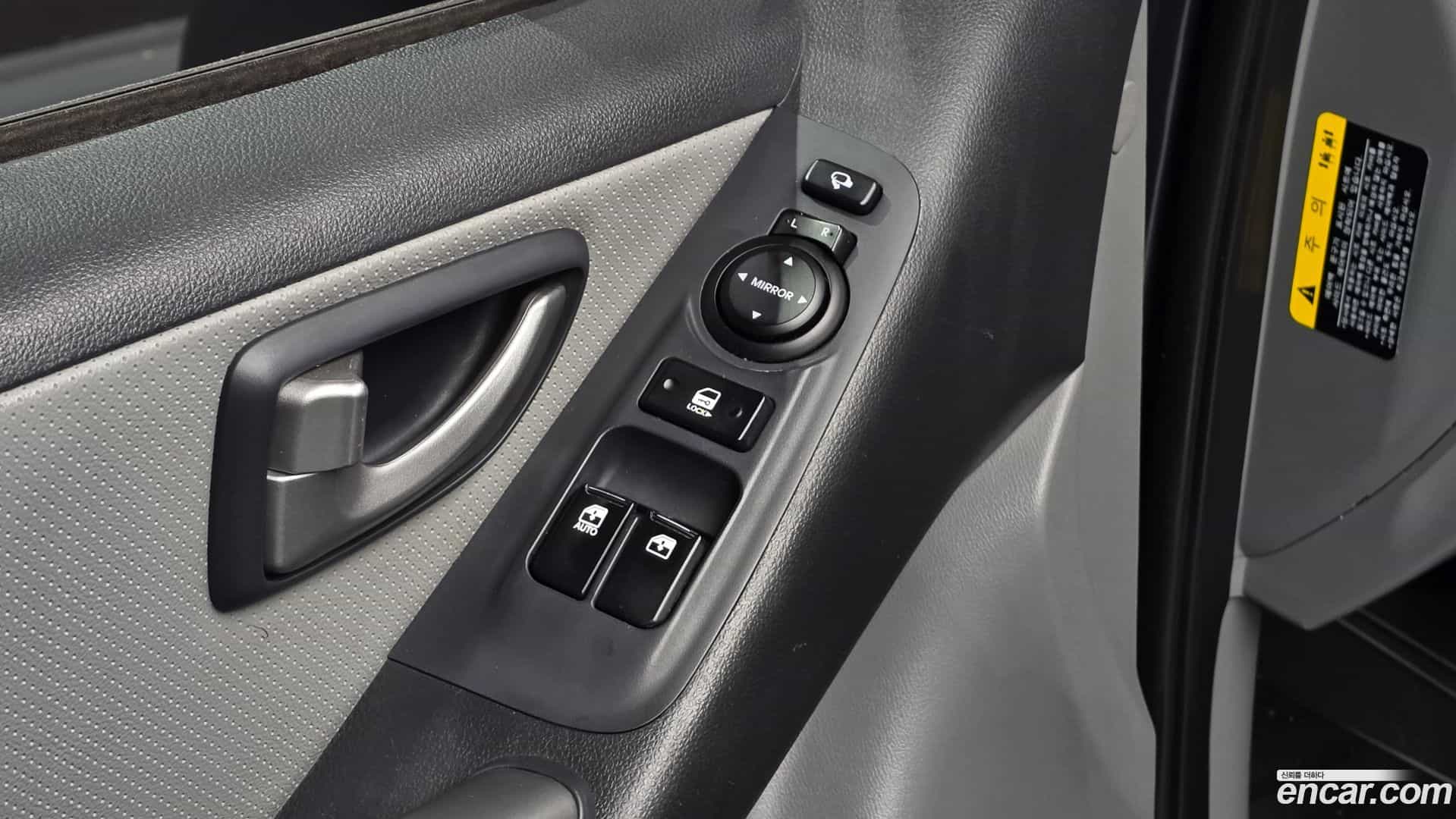 Starex Hyundai 2018.8-OPTION-018