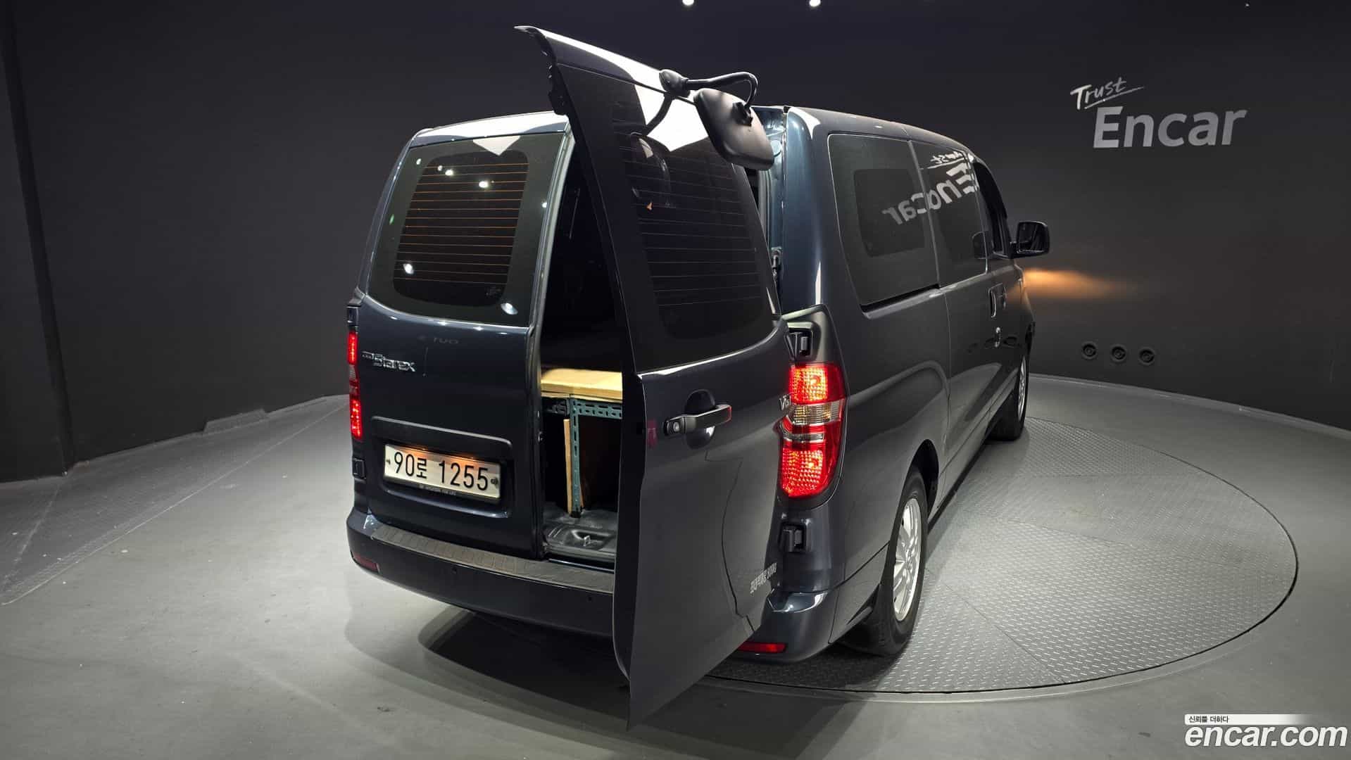 Starex Hyundai 2018.8-OPTION-023