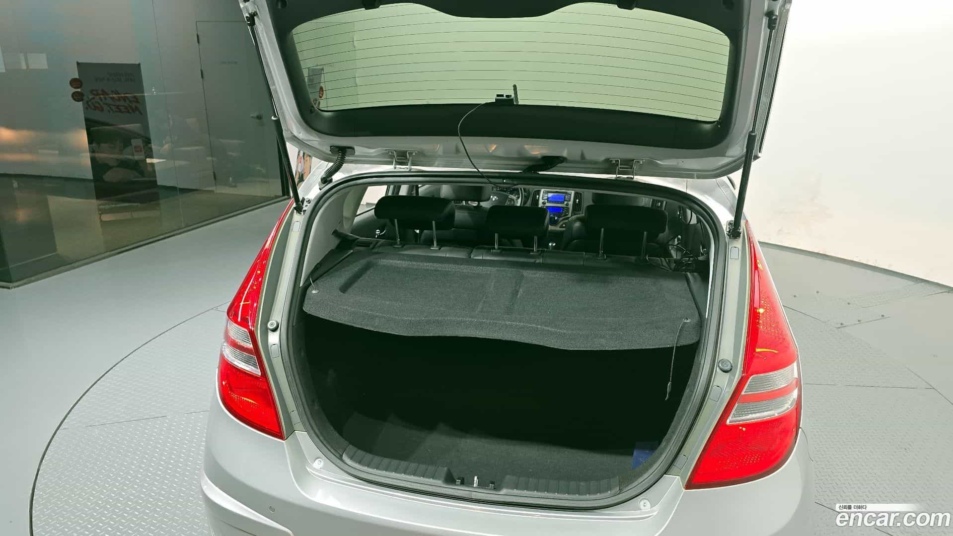 i30 Hyundai 2010.7-OPTION-024