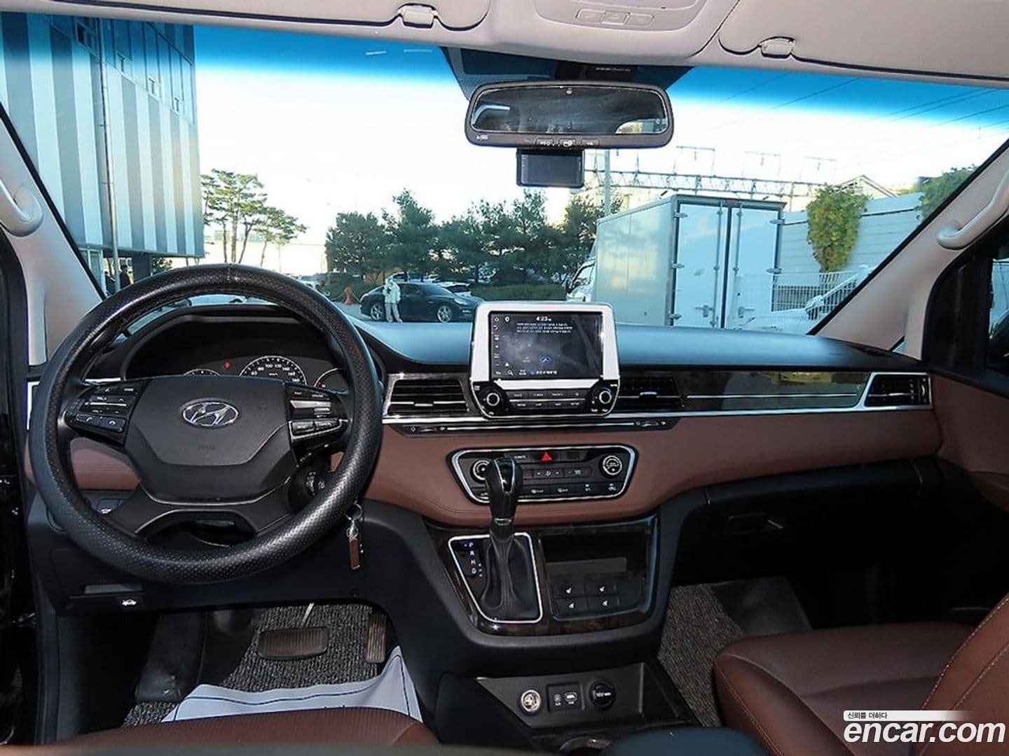 Main__Slider__Photo:Starex Hyundai 2018.10-6