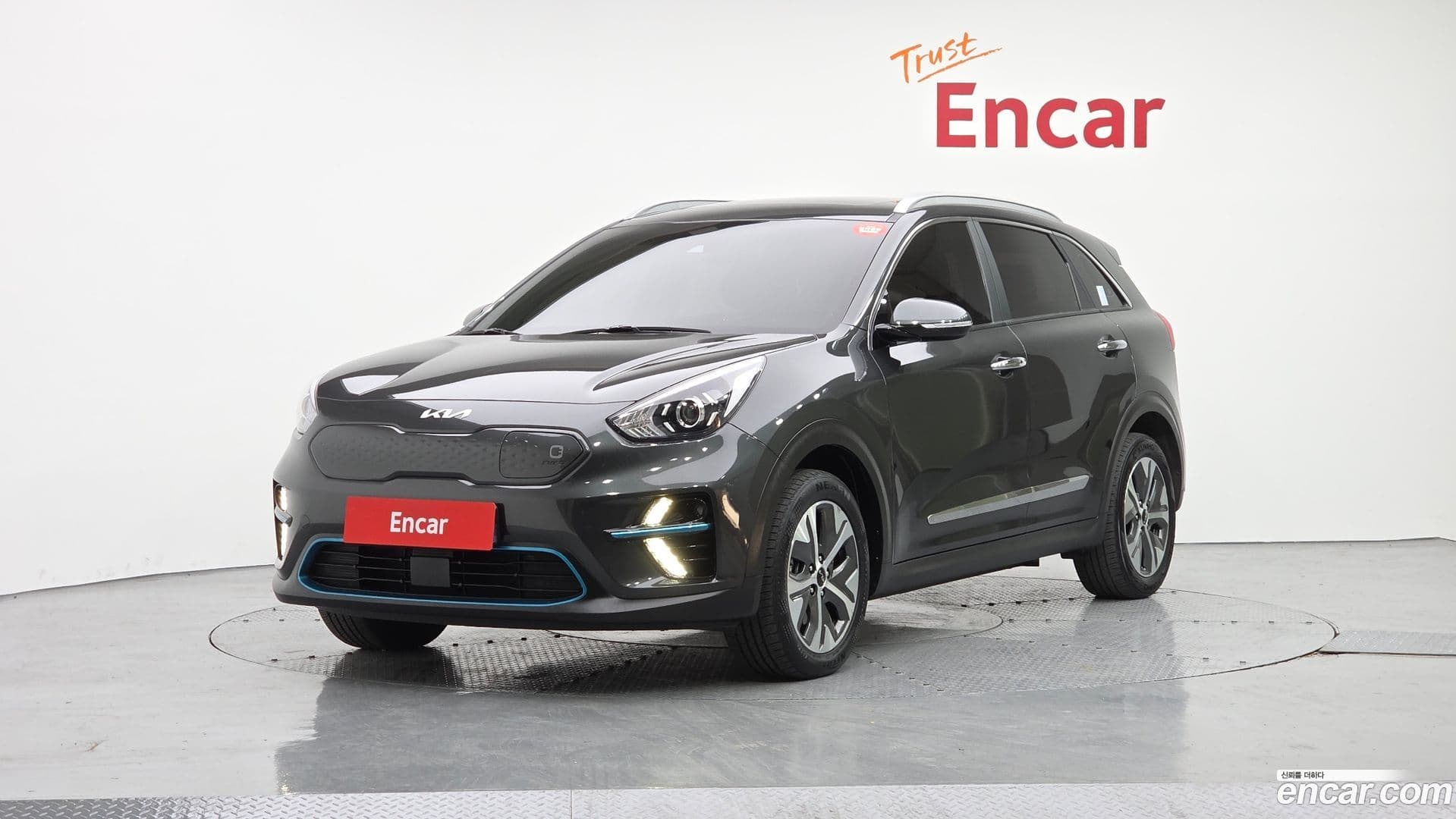 Main__Slider__Photo:Niro Kia 2021.10-2