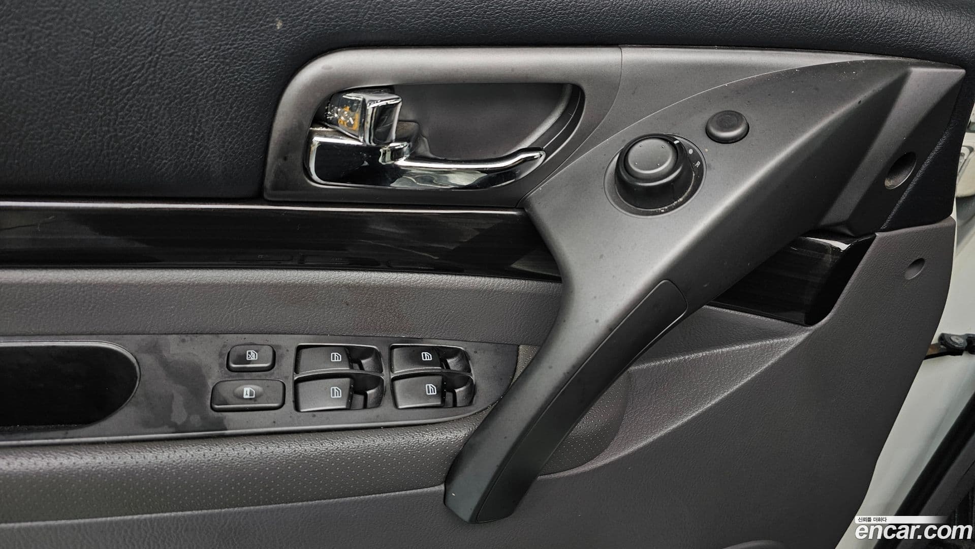 Main__Slider__Photo:KORANDO KG_Mobility_Ssangyong 2016.0-16