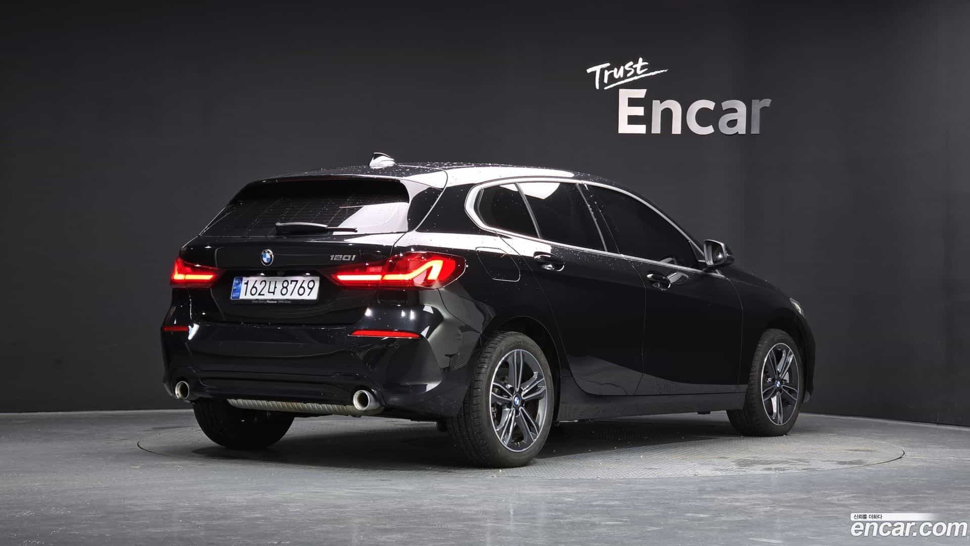 1-Series BMW 2024.8-OUTER-002