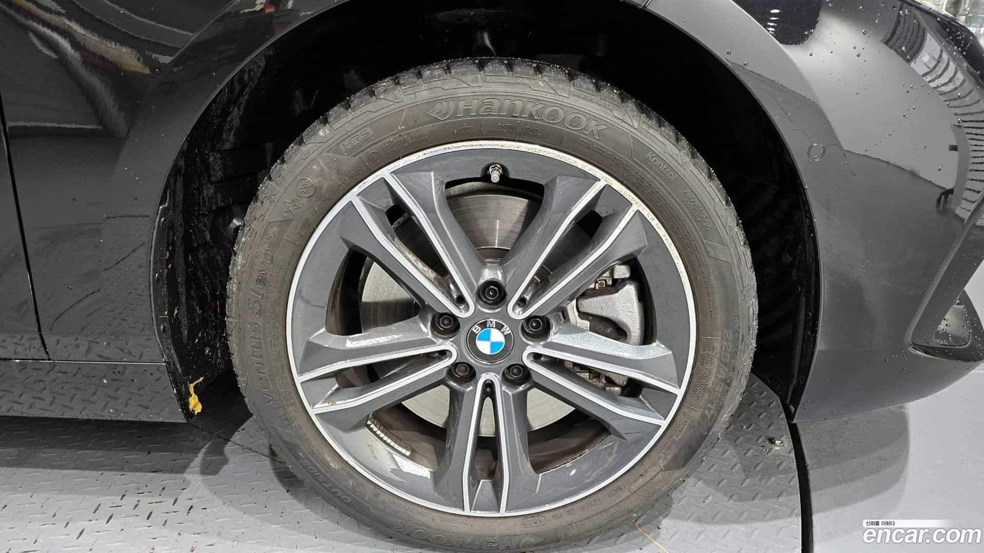 1-Series BMW 2024.8-OUTER-005