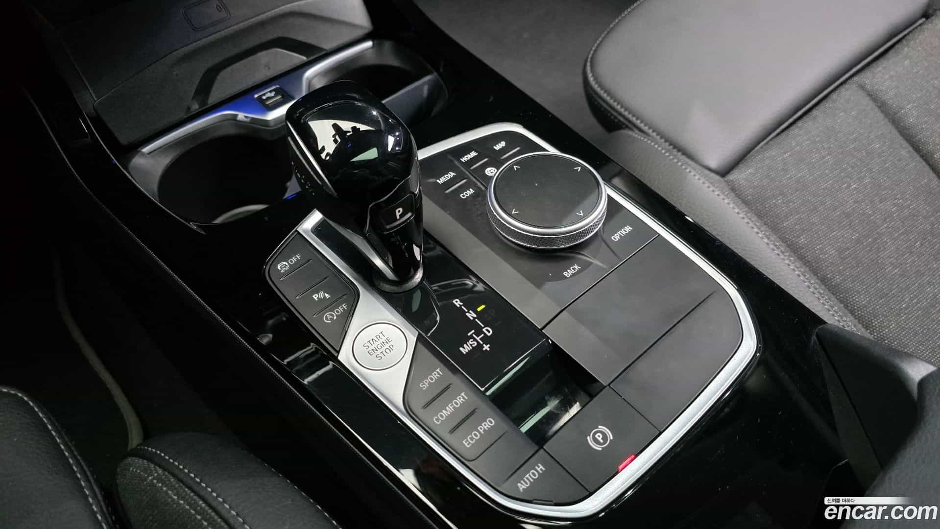 1-Series BMW 2024.8-INNER-009