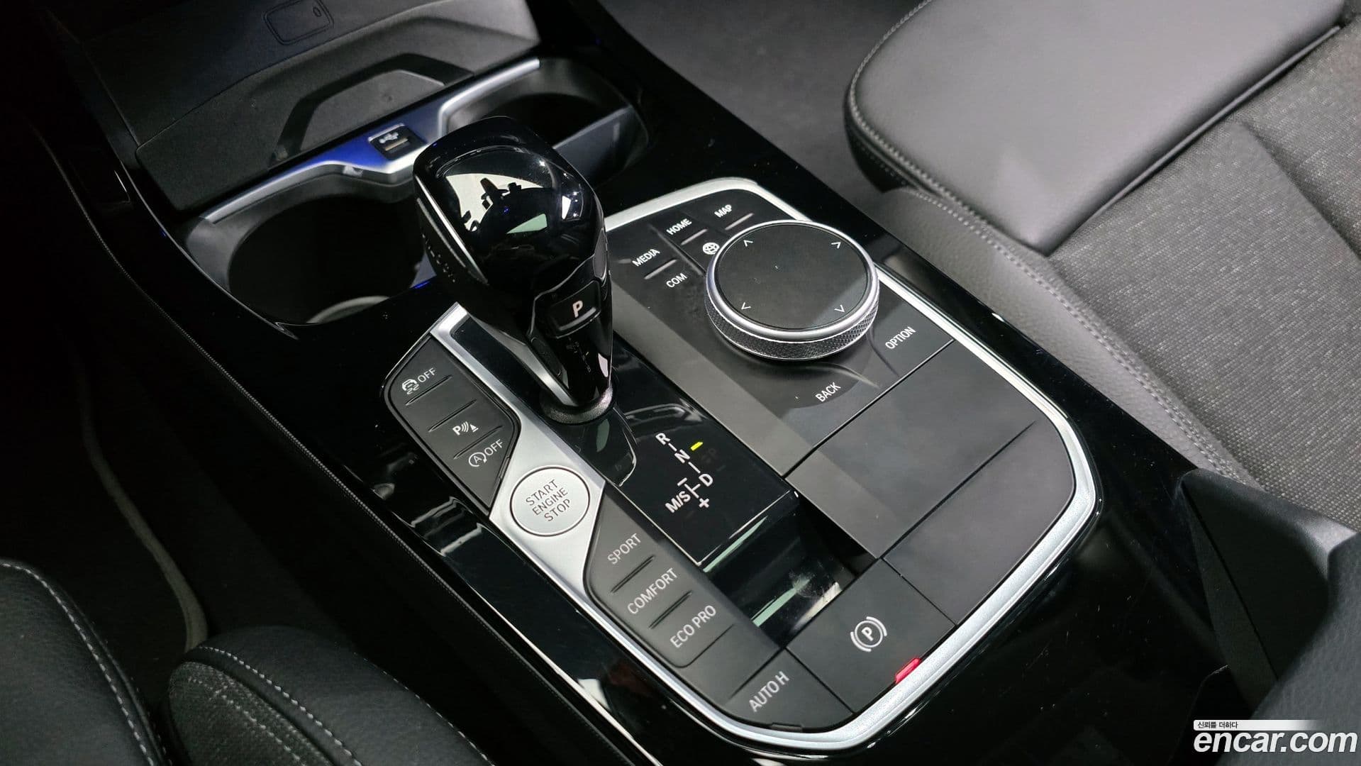 Main__Slider__Photo:1-Series BMW 2024.8-8