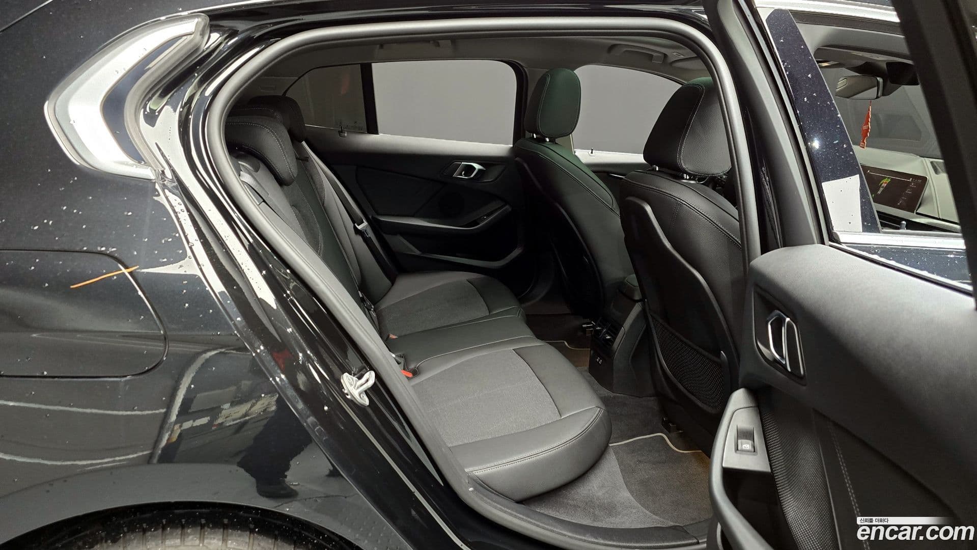 Main__Slider__Photo:1-Series BMW 2024.8-11