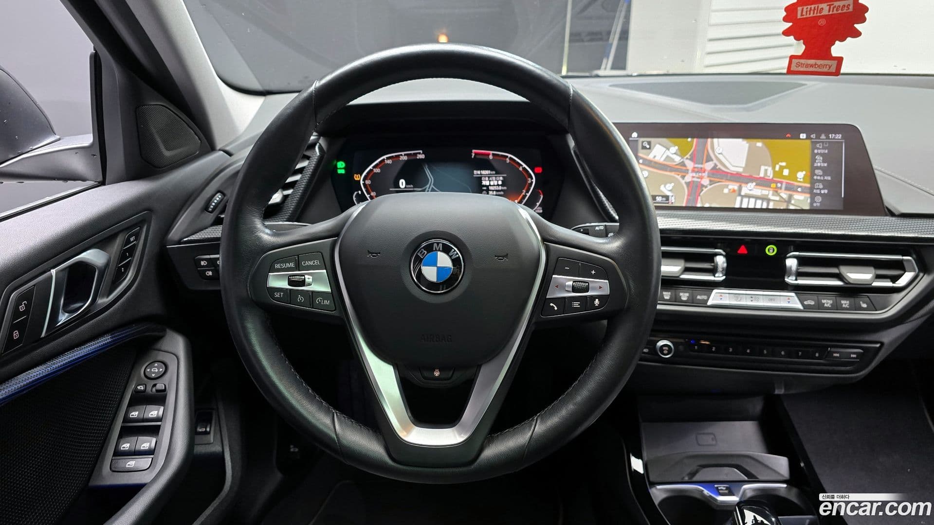 Main__Slider__Photo:1-Series BMW 2024.8-12