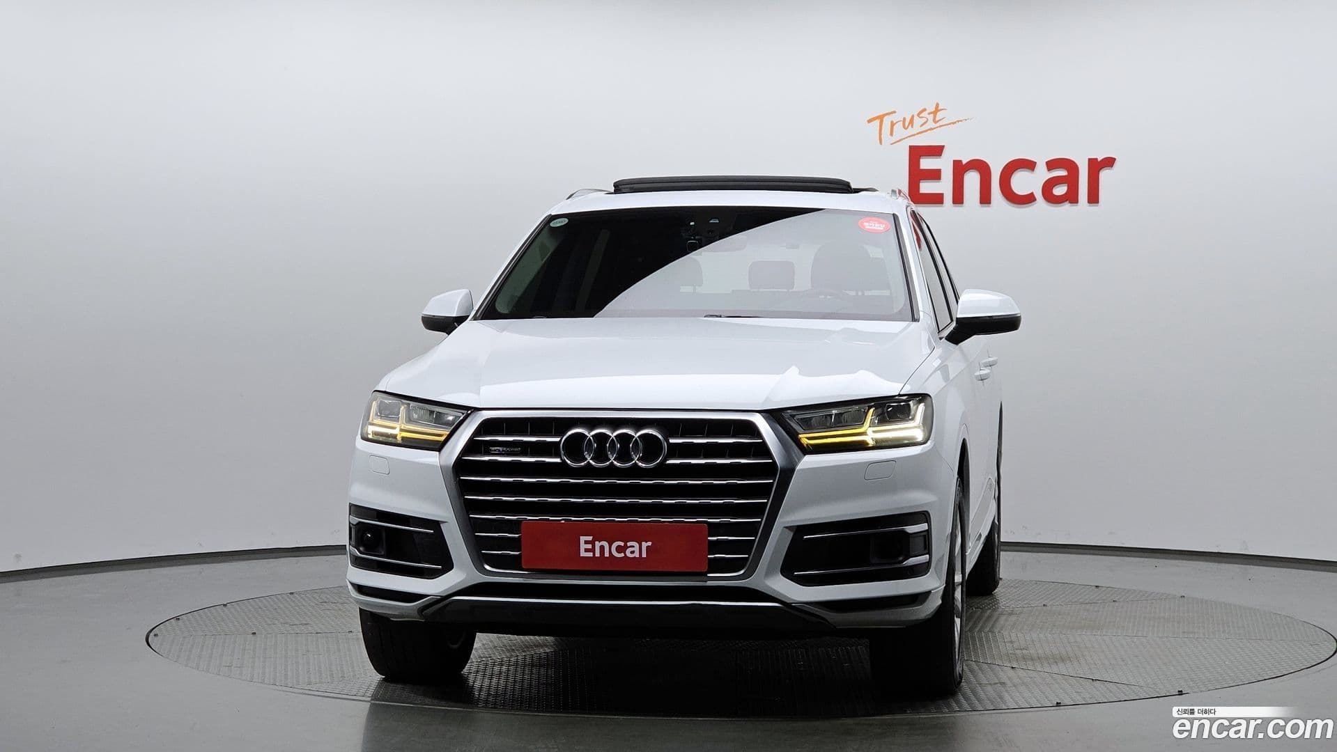 Main__Slider__Photo:Q7 Audi 2016.6-2