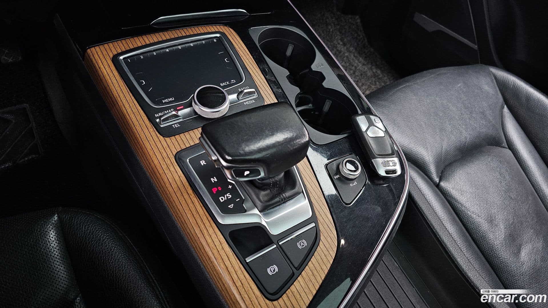 Main__Slider__Photo:Q7 Audi 2016.6-8