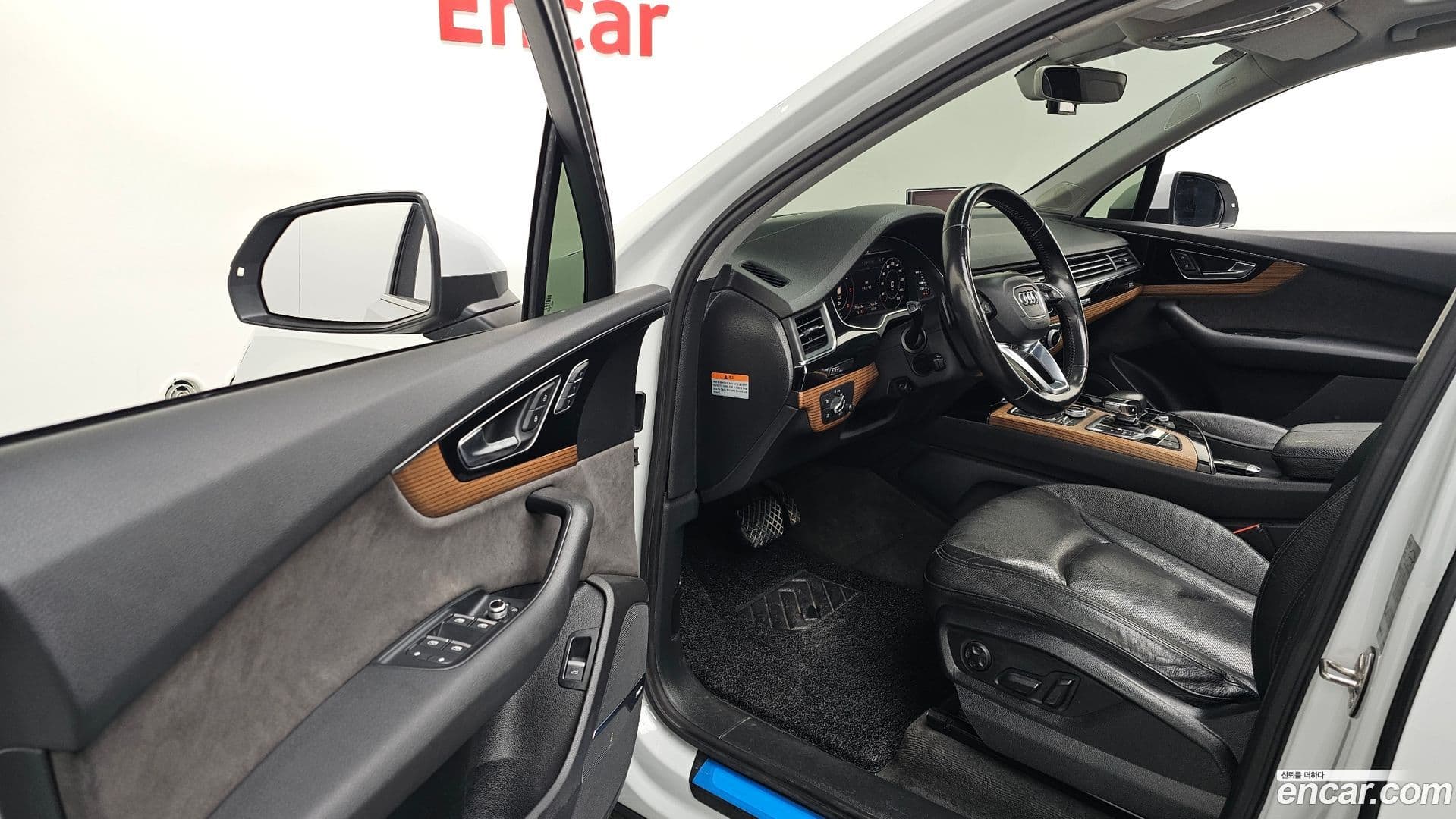 Main__Slider__Photo:Q7 Audi 2016.6-9