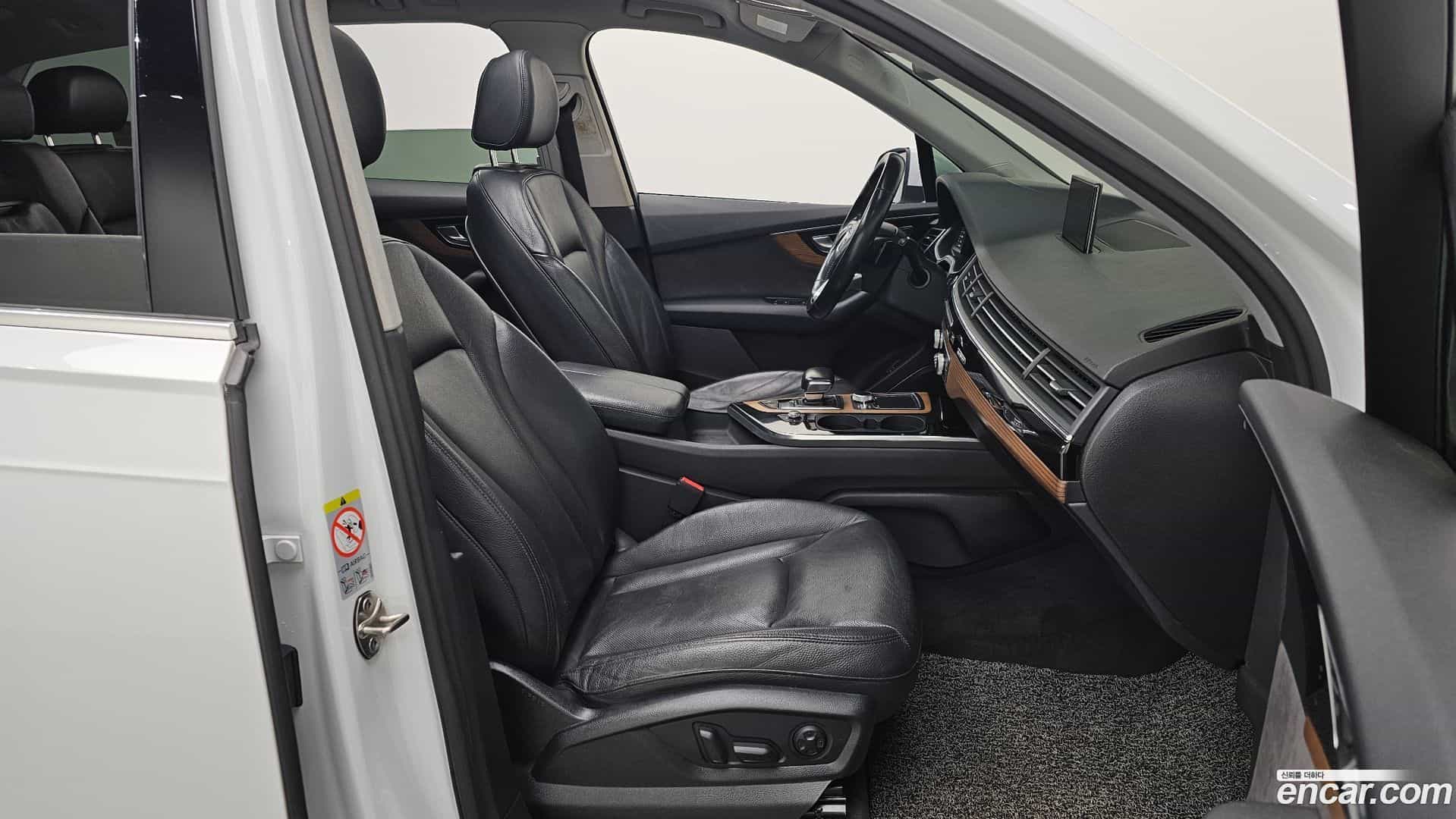 Q7 Audi 2016.6-OPTION-015