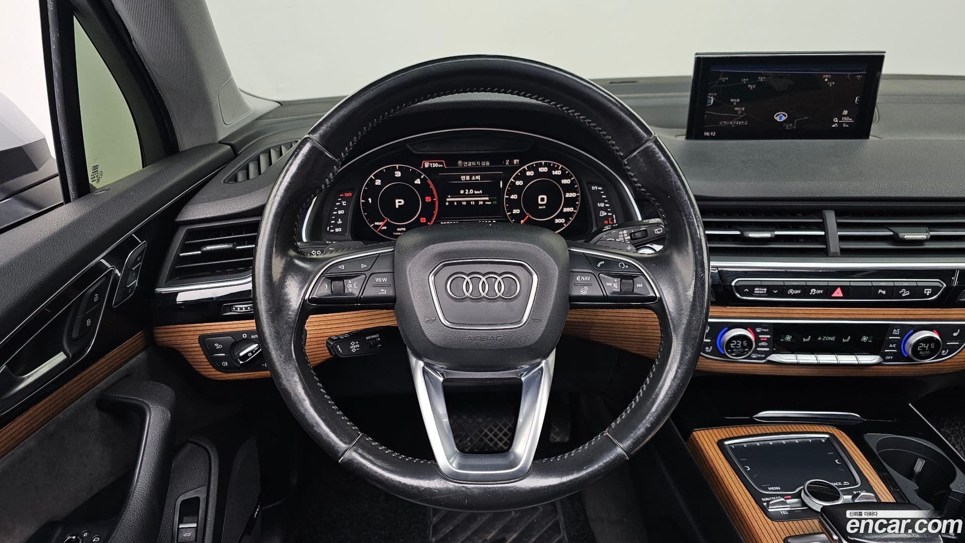 Main__Slider__Photo:Q7 Audi 2016.6-12