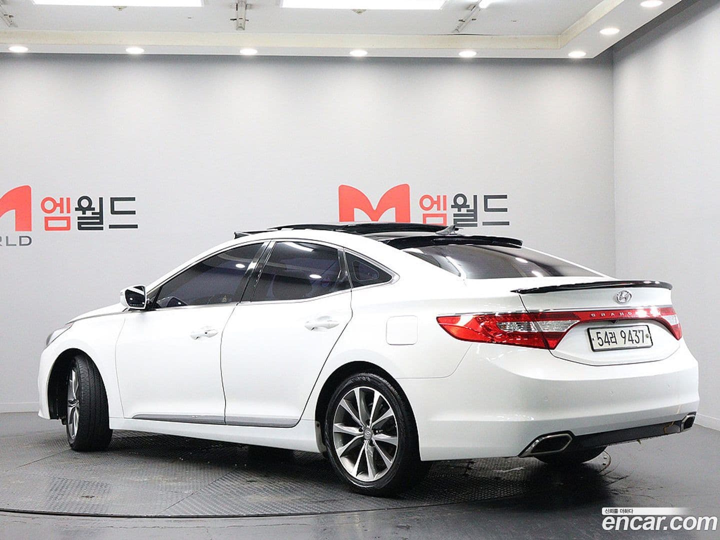 Main__Slider__Photo:Grandeur Hyundai 2014.8-3