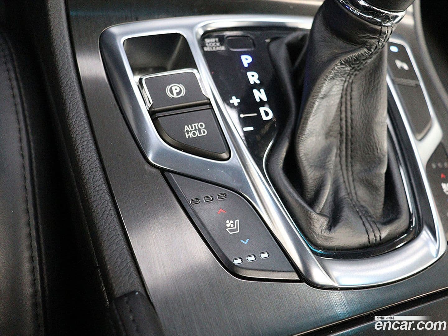 Main__Slider__Photo:Grandeur Hyundai 2014.8-12