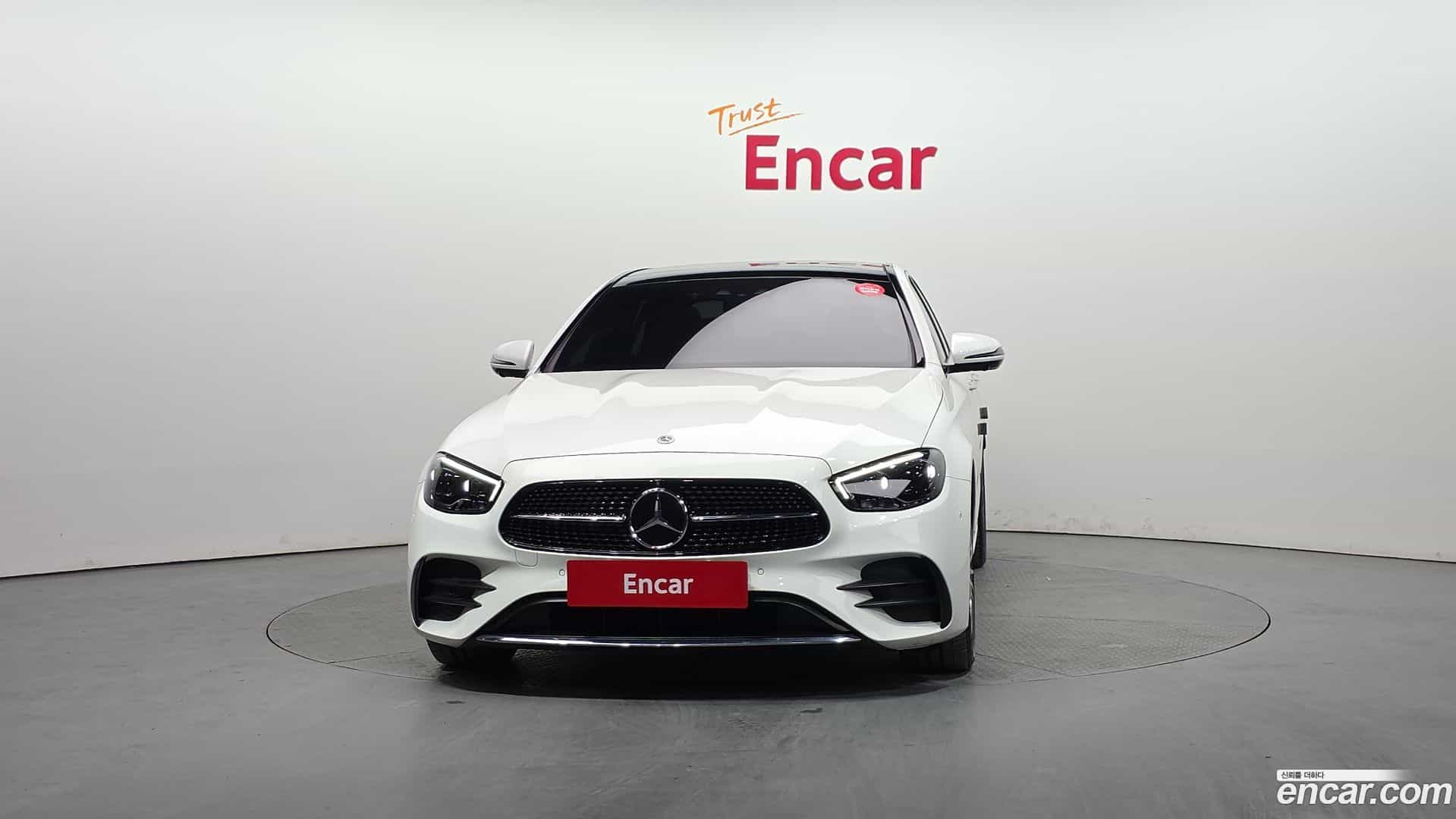 E-Class Mercedes-Benz 2022.3-OUTER-003