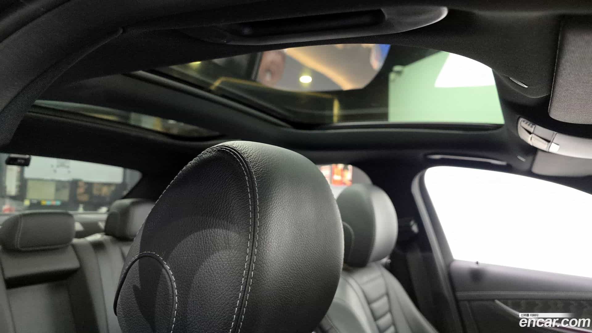 E-Class Mercedes-Benz 2022.3-OPTION-022