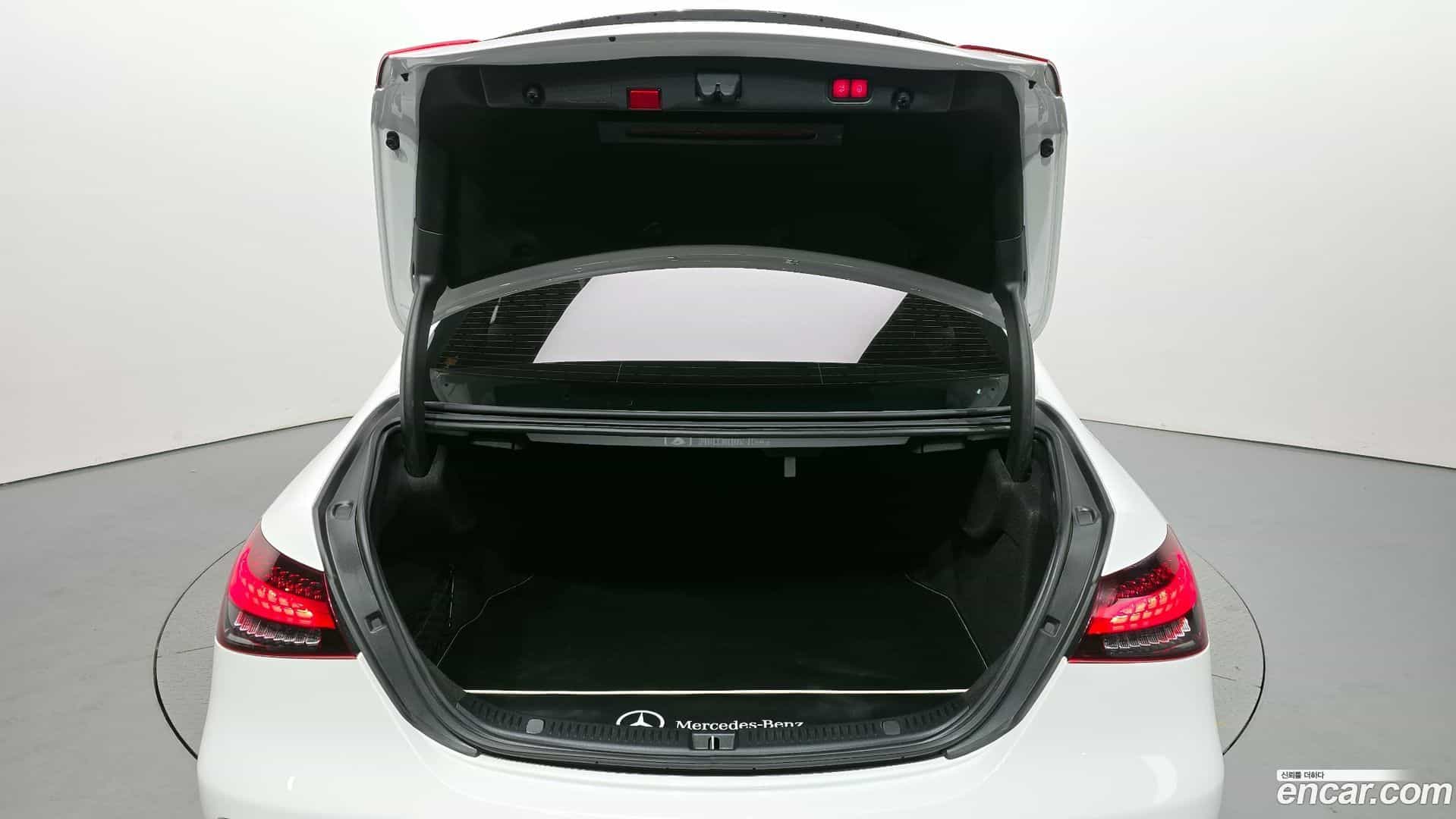 E-Class Mercedes-Benz 2022.3-OPTION-024
