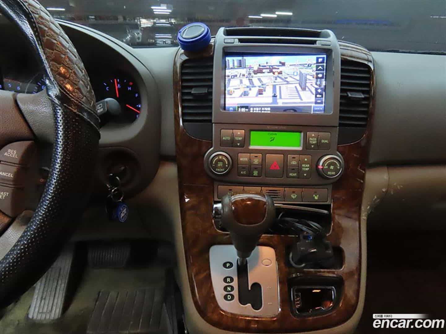 Canival Kia 2013.2-INNER-010