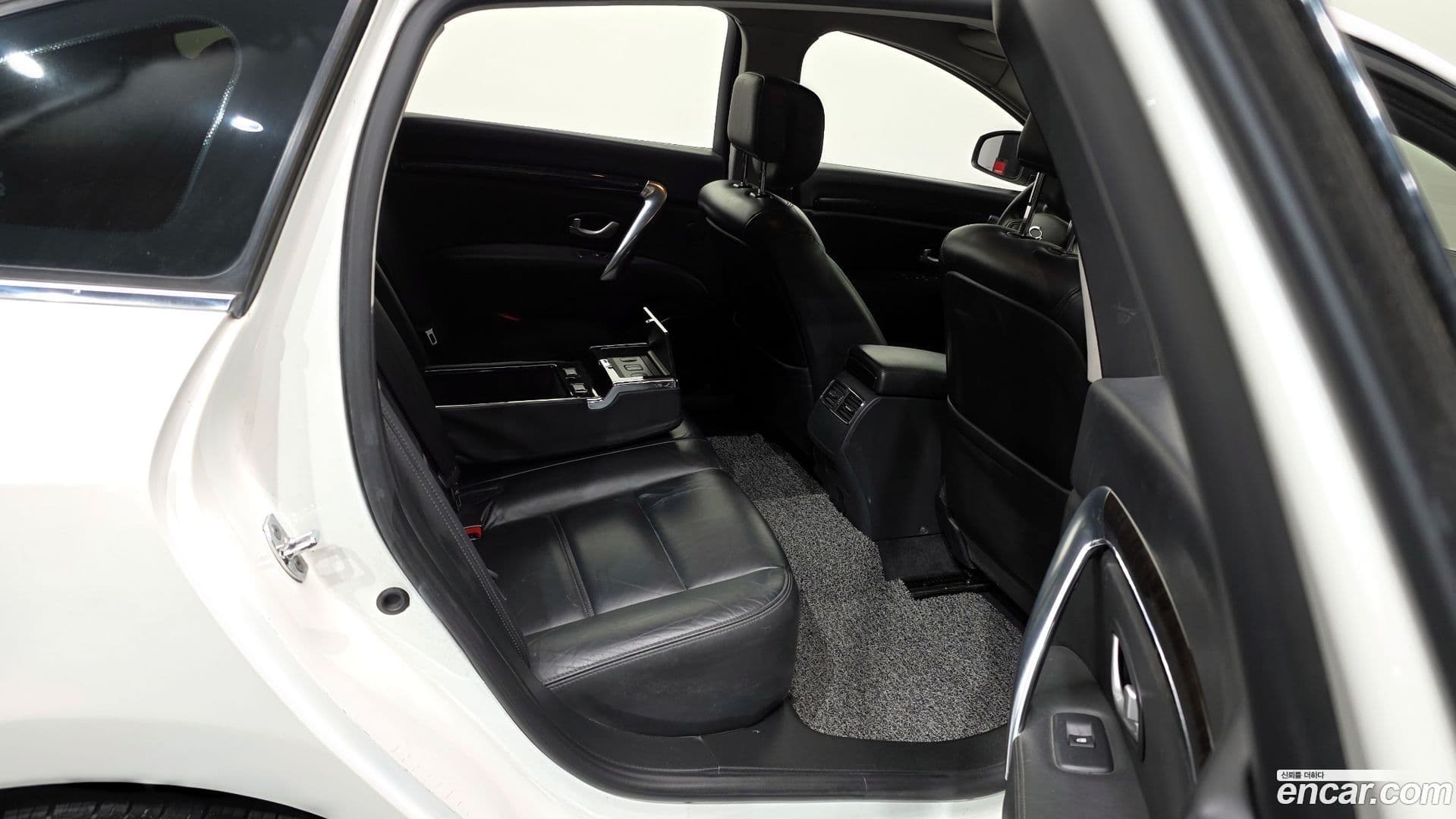 Main__Slider__Photo:SM7 Renault-KoreaSamsung 2012.7-11