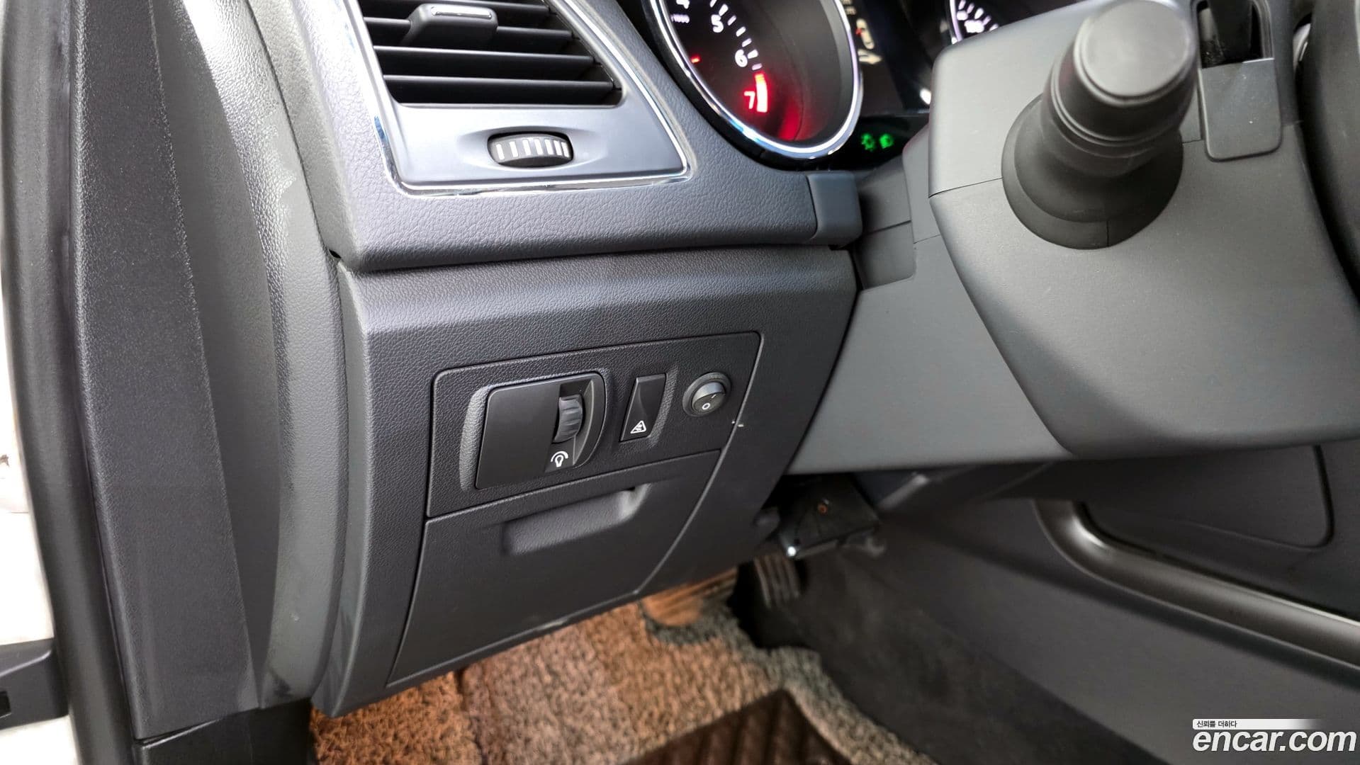 Main__Slider__Photo:SM7 Renault-KoreaSamsung 2012.7-13