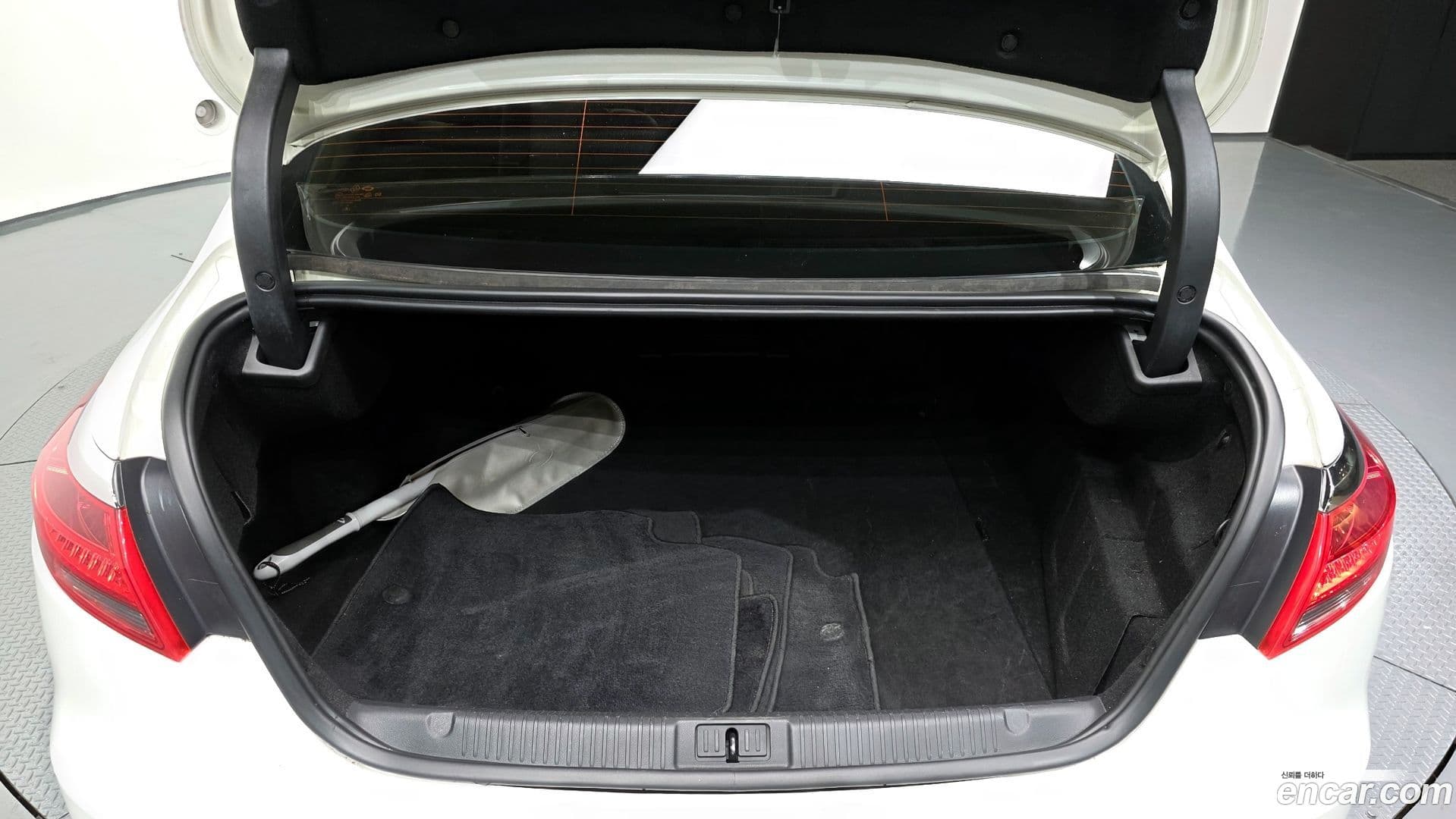 Main__Slider__Photo:SM7 Renault-KoreaSamsung 2012.7-19