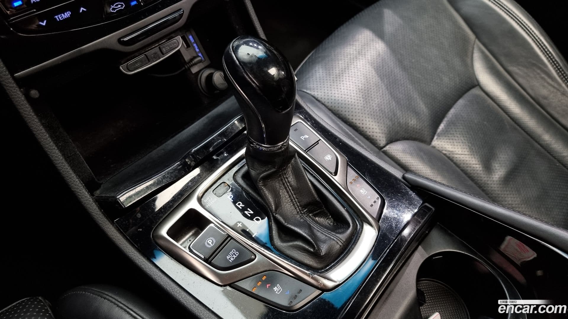 Main__Slider__Photo:Grandeur Hyundai 2011.3-8