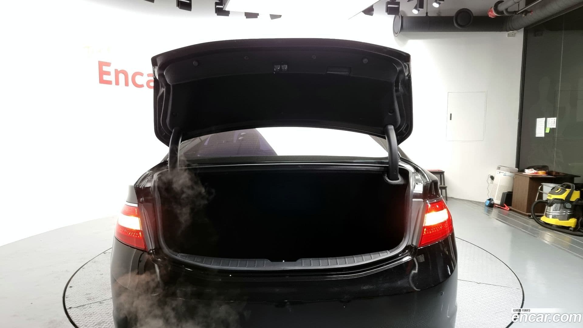 Main__Slider__Photo:Grandeur Hyundai 2011.3-19