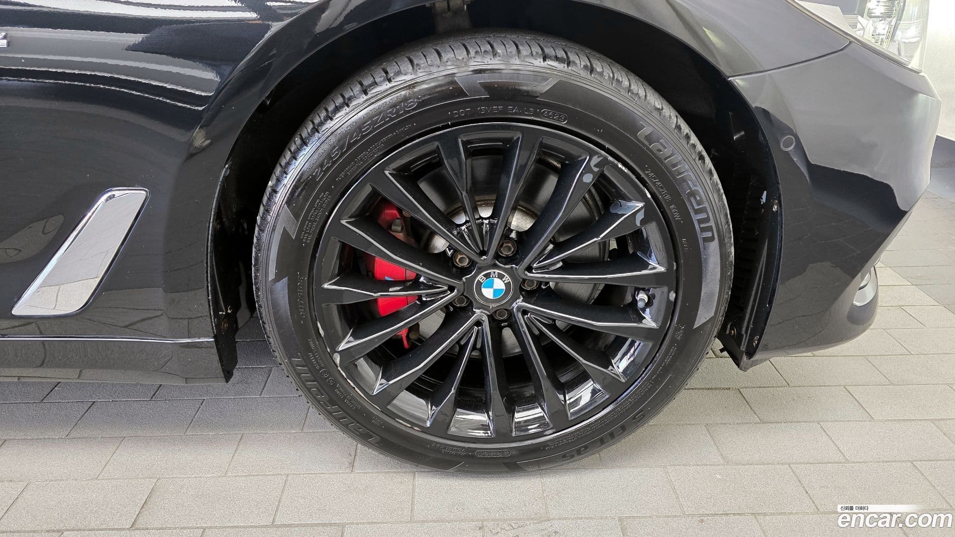 Main__Slider__Photo:5-Series BMW 2018.11-4