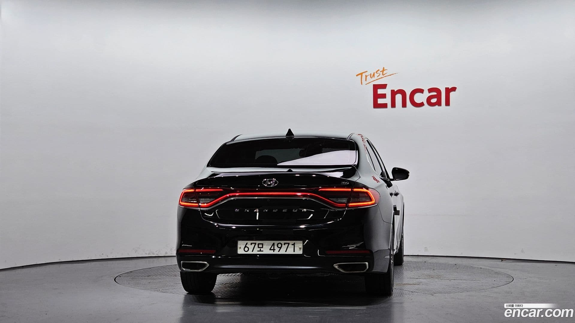 Main__Slider__Photo:Grandeur Hyundai 2017.5-3