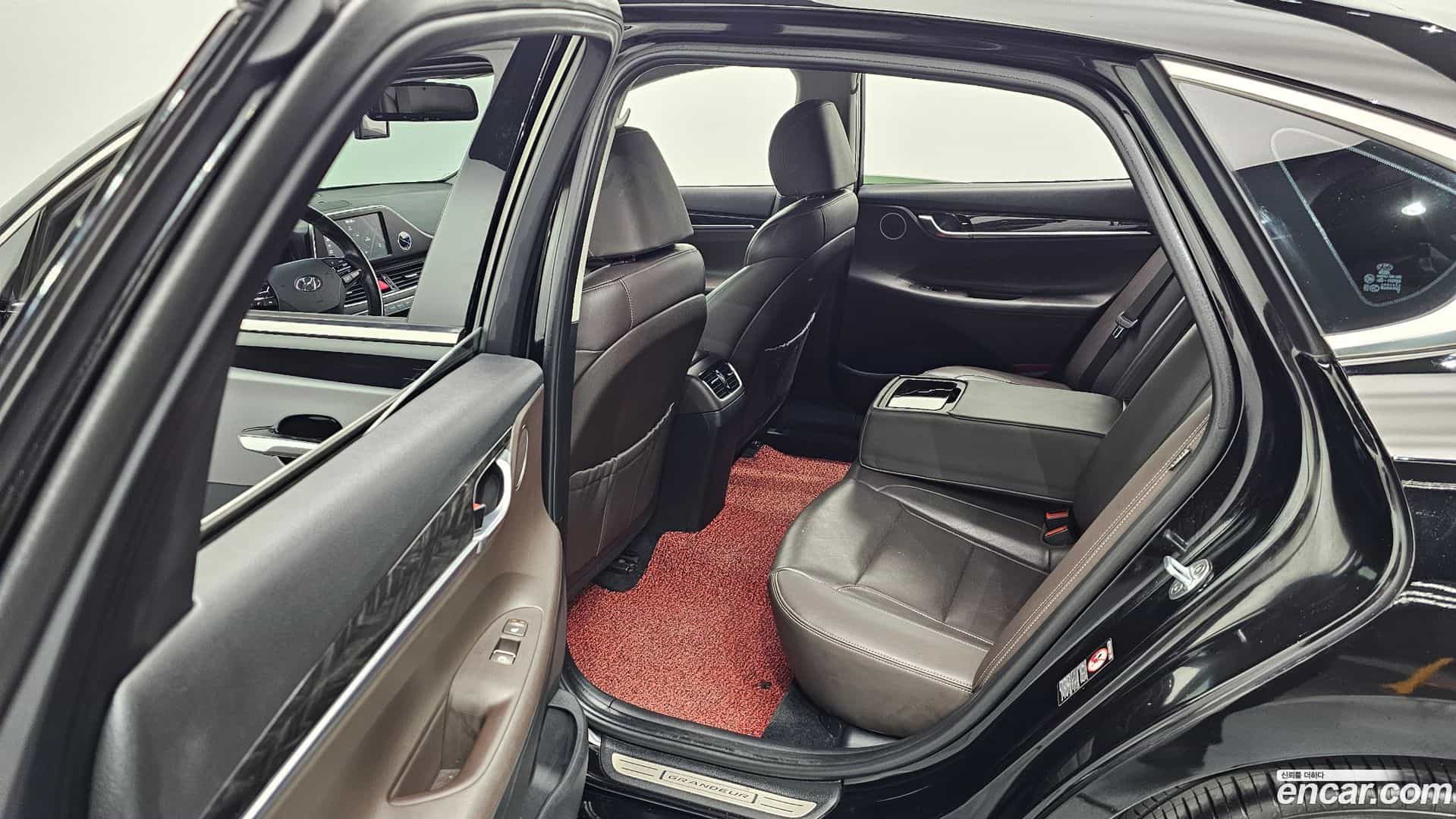 Grandeur Hyundai 2017.5-OPTION-016