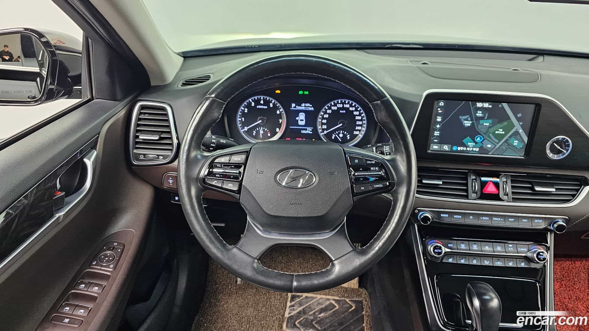 Grandeur Hyundai 2017.5-OPTION-017