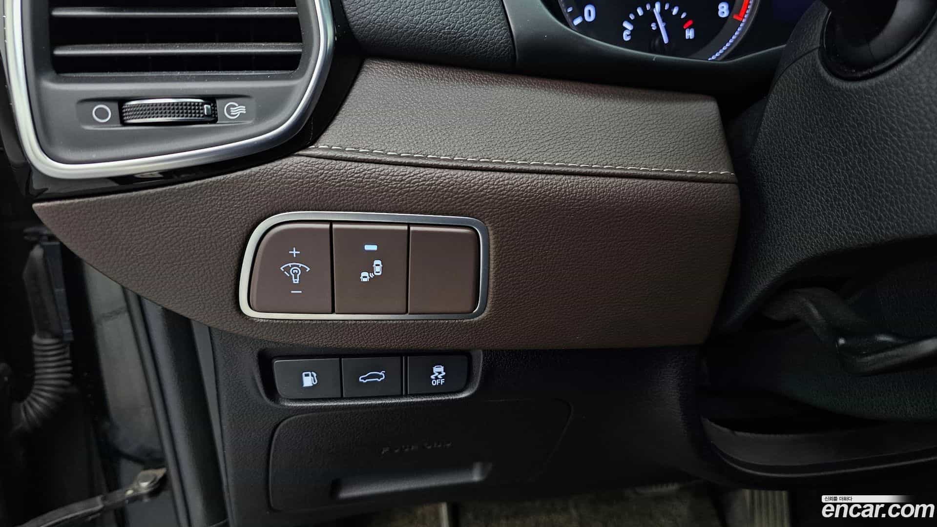 Grandeur Hyundai 2017.5-OPTION-018