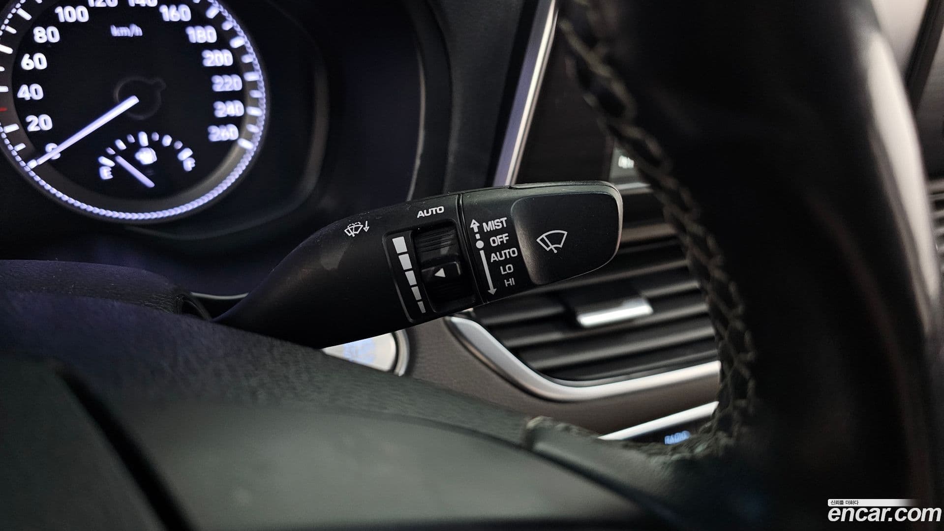 Main__Slider__Photo:Grandeur Hyundai 2017.5-16