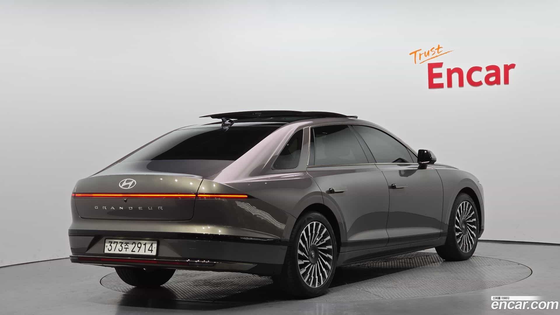 Grandeur Hyundai 2023.4-OUTER-002