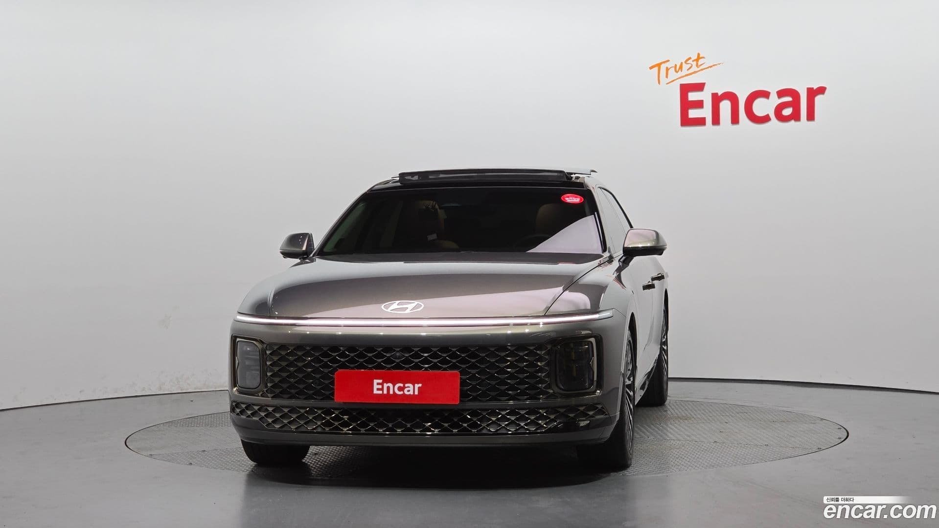 Main__Slider__Photo:Grandeur Hyundai 2023.4-2