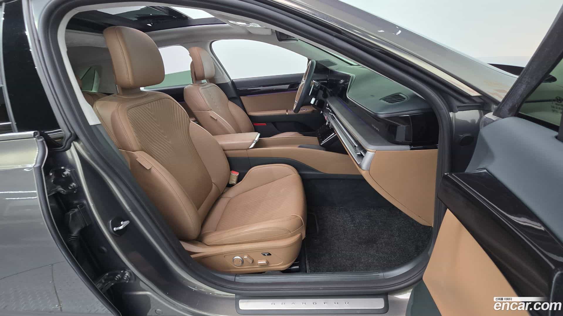 Grandeur Hyundai 2023.4-OPTION-015