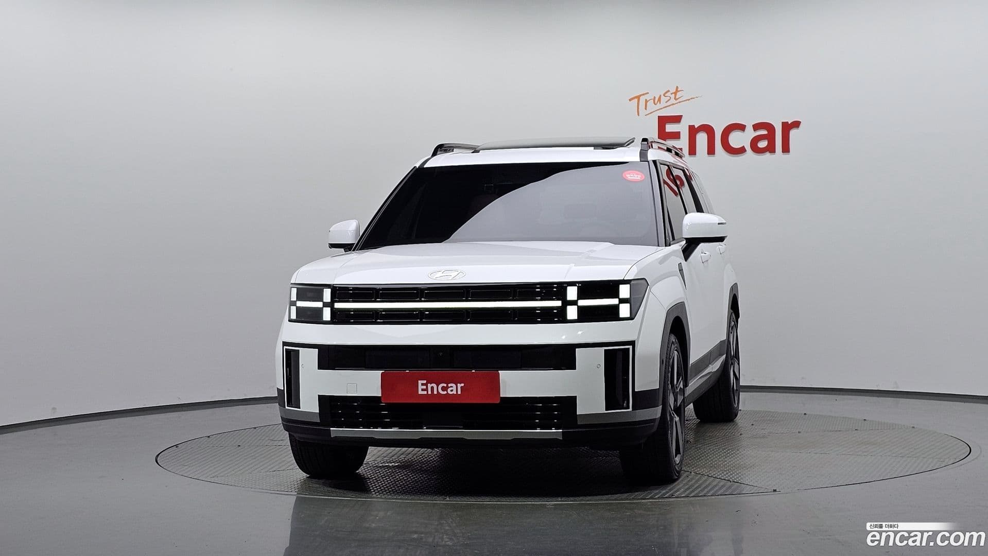 Main__Slider__Photo:Santafe Hyundai 2024.1-2