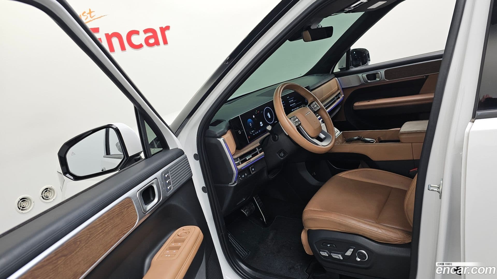 Main__Slider__Photo:Santafe Hyundai 2024.1-9