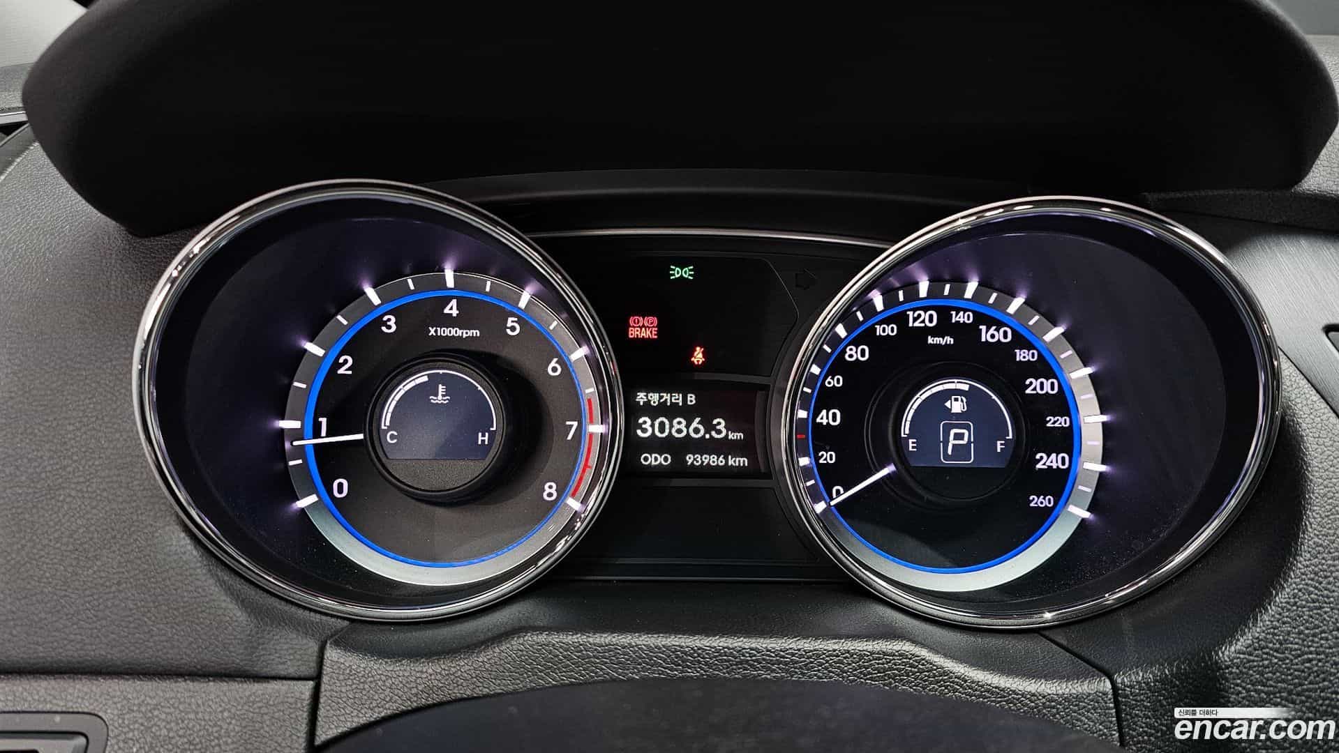 Sonata Hyundai 2013.5-INNER-008