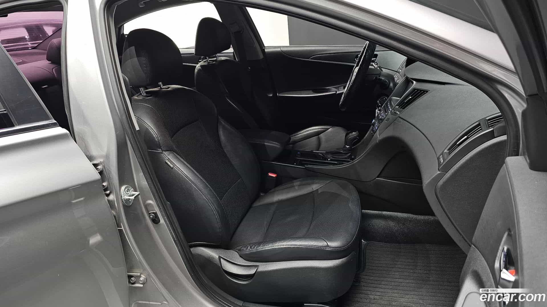 Sonata Hyundai 2013.5-INNER-010