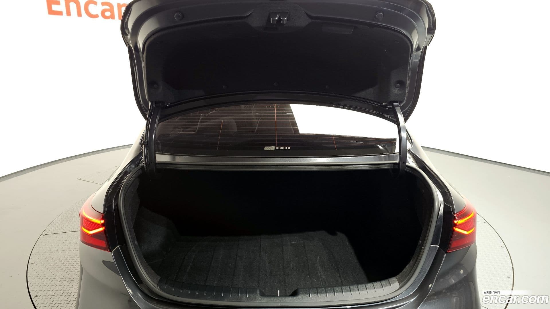 Main__Slider__Photo:K3 Kia 2019.5-19