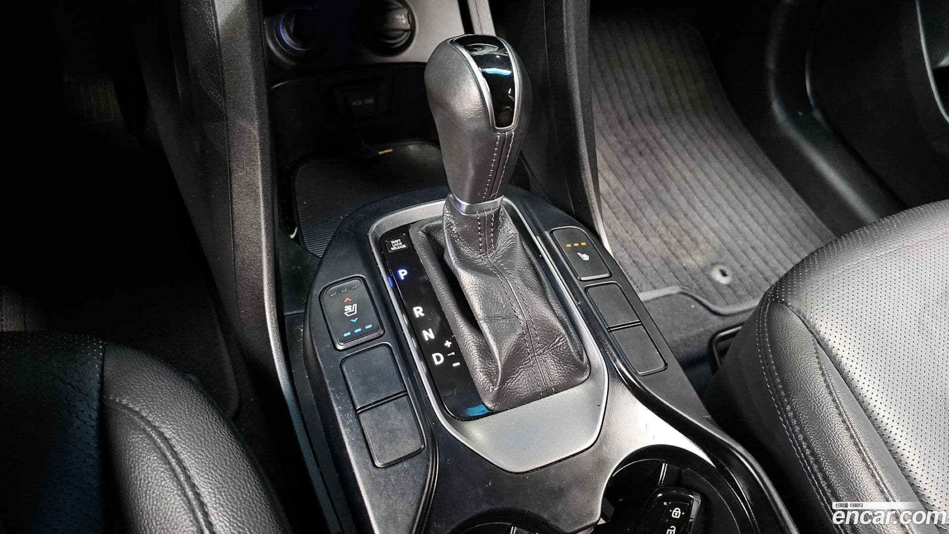 Main__Slider__Photo:Santafe Hyundai 2012.11-8