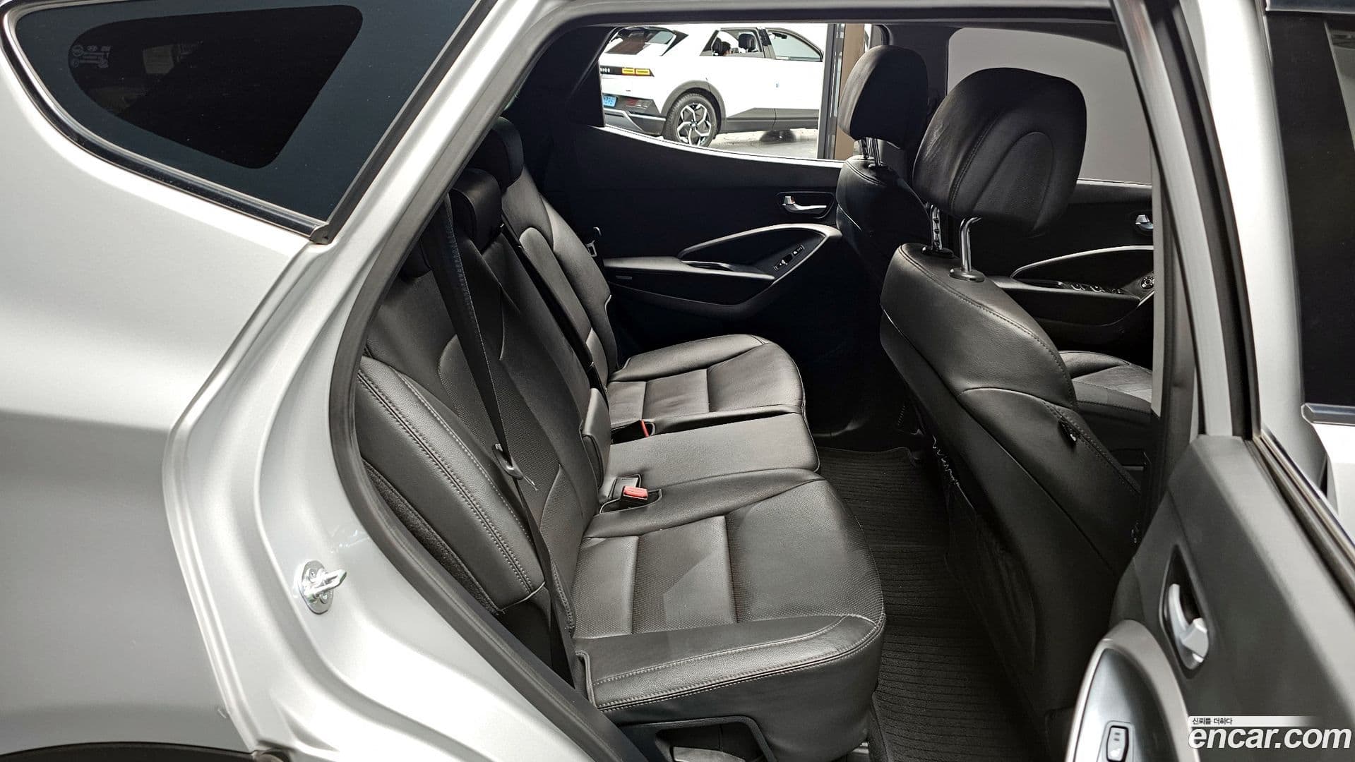 Main__Slider__Photo:Santafe Hyundai 2012.11-10