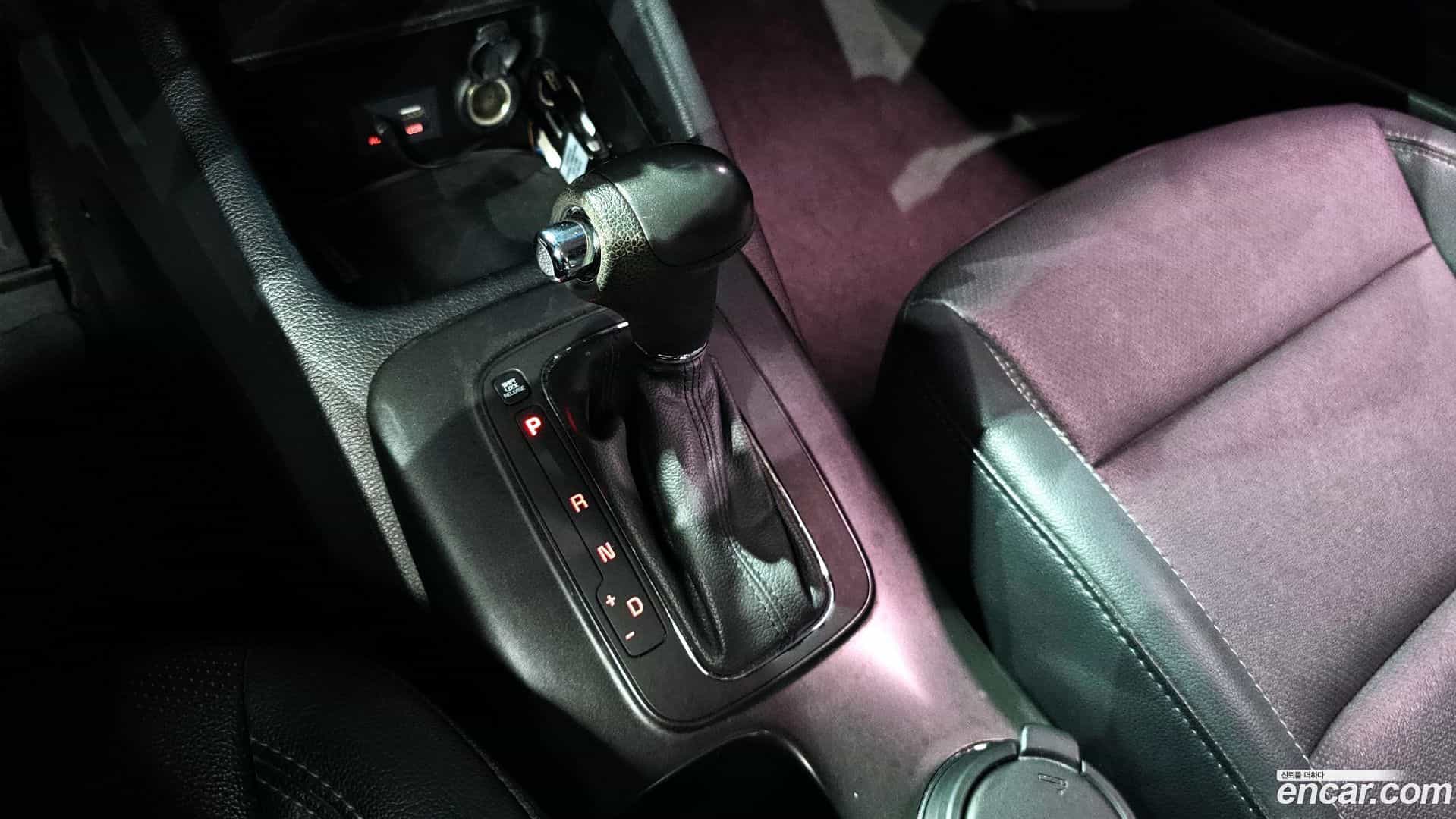 K3 Kia 2014.11-INNER-009