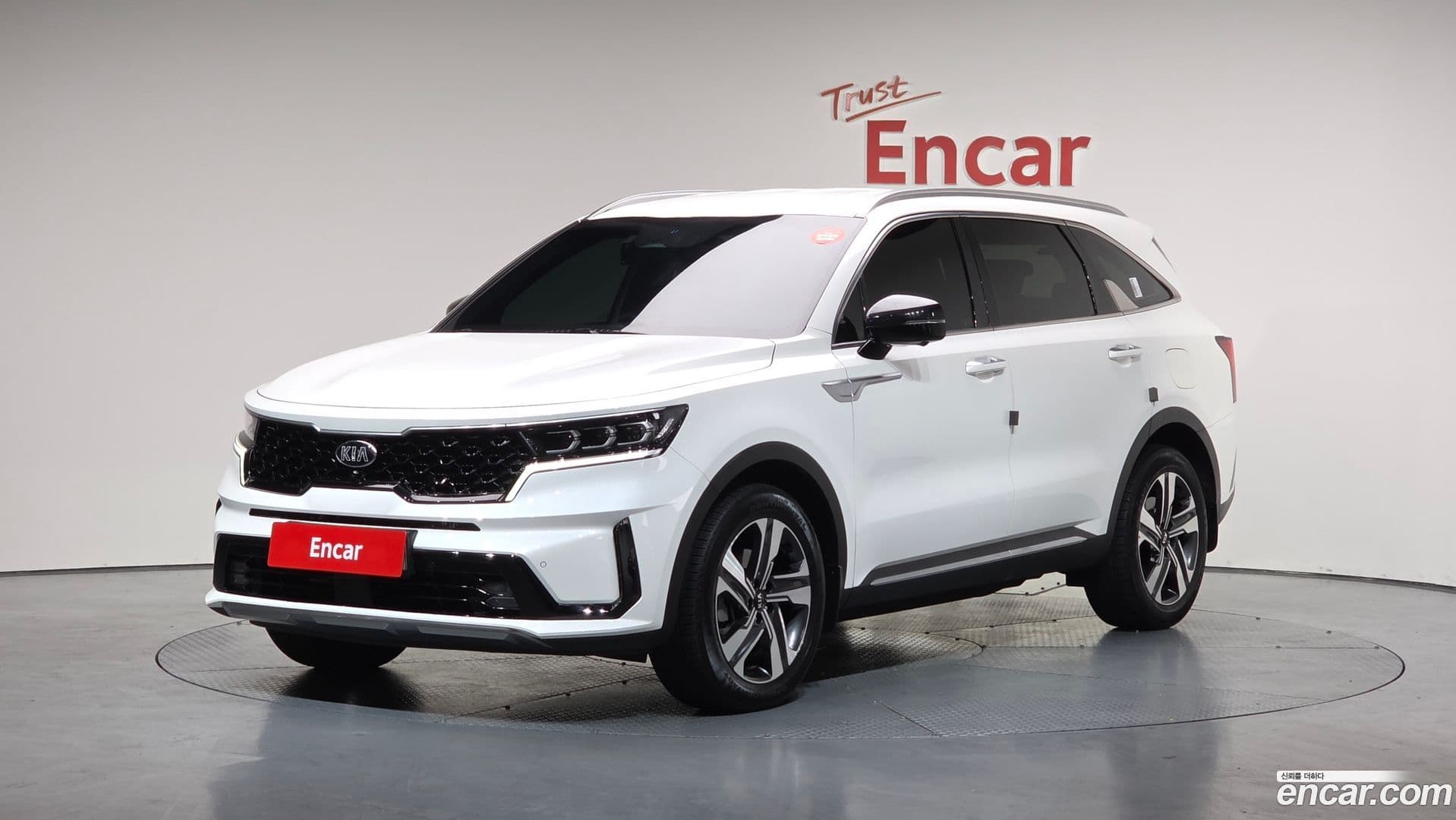 Main__Slider__Photo:Sorento Kia 2020.10-0